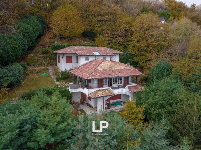Villa Indipendente in vendita a San Salvatore, Piemonte