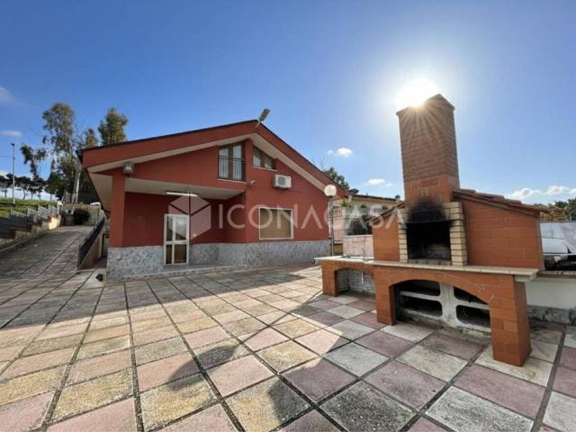 Villa Indipendente in vendita a Serra Rifusa, Matera