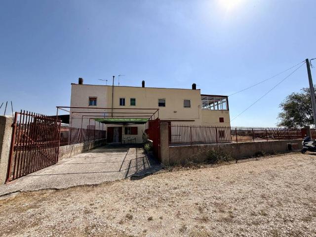 Villa Indipendente in vendita a Grotta Pignata, Matera