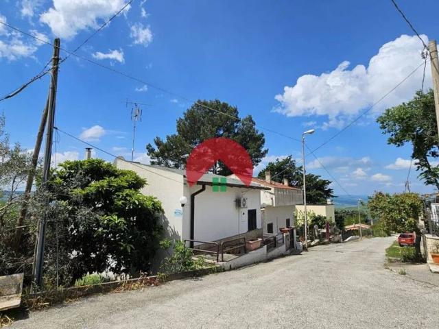 Villa Indipendente in vendita a Timmari, Matera
