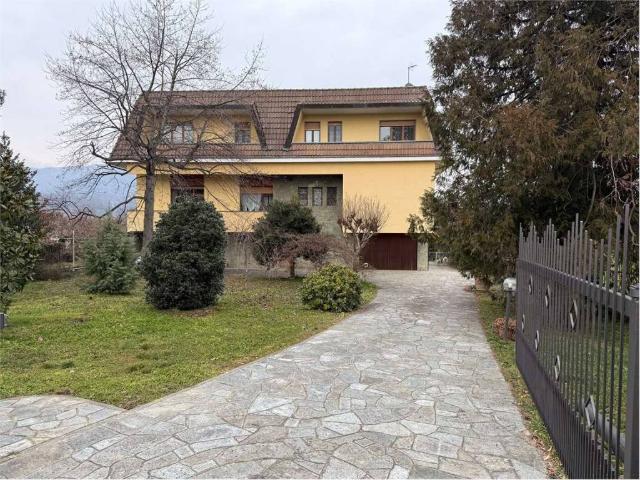 Villa Indipendente in vendita a Unione Montana di Comuni delle Valli di Lanzo, Ceronda e Casternone, Piemonte