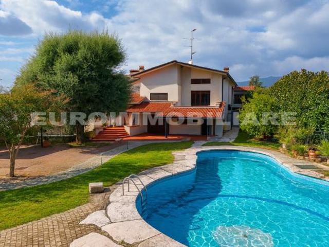 Villa Indipendente in vendita a Mazzano, Lombardia