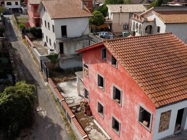 Villa Indipendente in vendita a Borgo, Roma Capitale