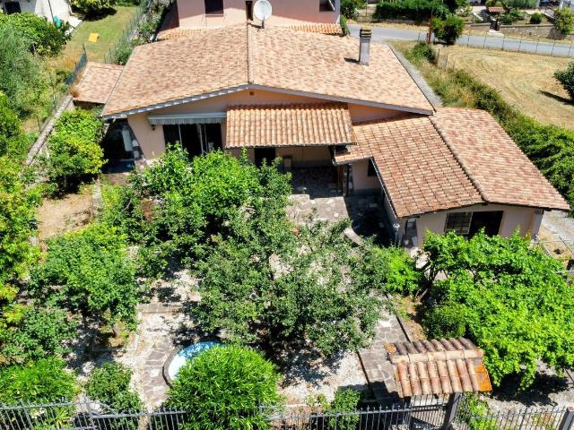 Villa Indipendente in vendita a Borgo, Roma Capitale