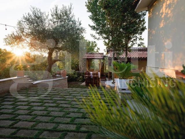 Villa Indipendente in vendita a Borgo, Roma Capitale