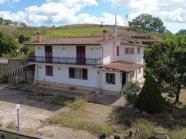 Villa Indipendente in vendita a Mazzano Romano, Roma Capitale