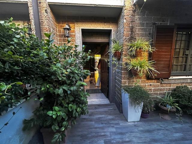 Villa Indipendente in vendita a Borgo, Roma Capitale