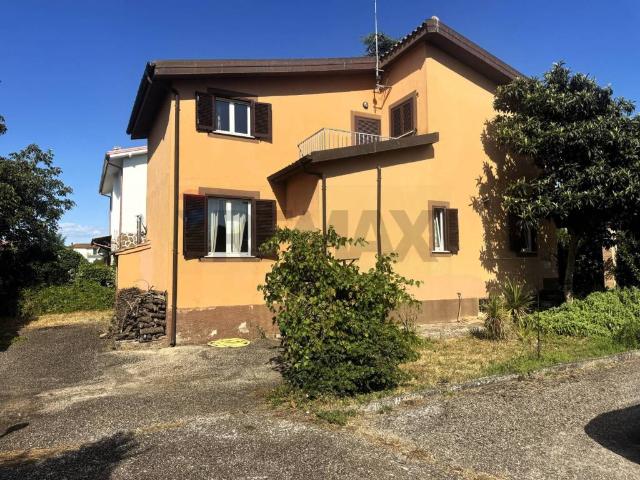 Villa Indipendente in vendita a Borgo, Roma Capitale