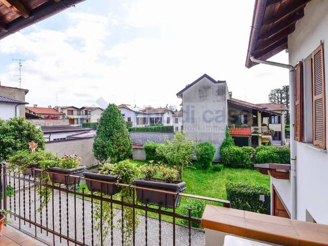 Villa Indipendente in vendita a Meda, Lombardia