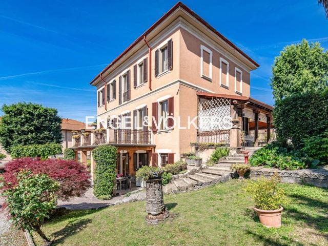 Villa Indipendente in vendita a Meda, Lombardia