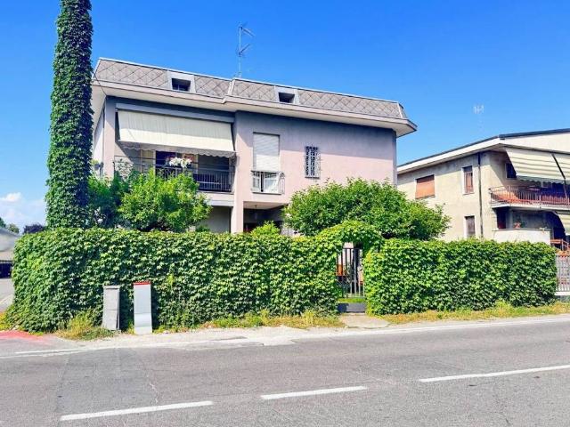 Villa Indipendente in vendita a Meda, Lombardia