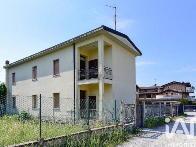 Villa Indipendente in vendita a Meda, Lombardia