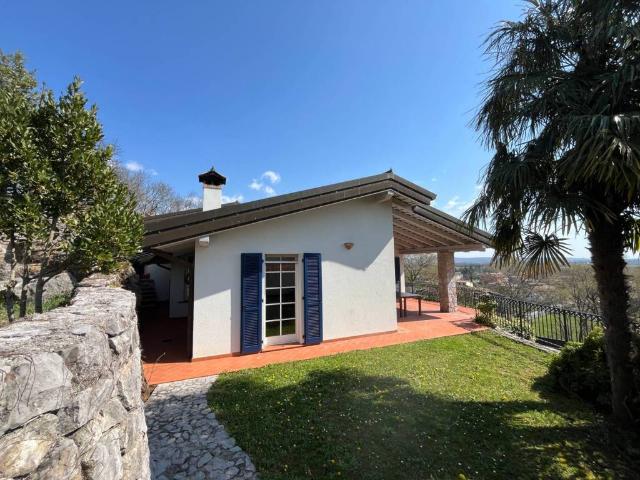 Villa Indipendente in vendita a Medea, Friuli-Venezia Giulia