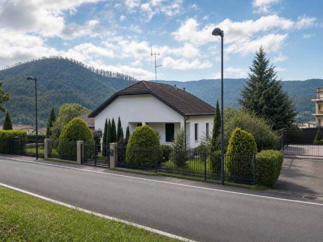 Villa Indipendente in vendita a Medesano, Cavicchiolo