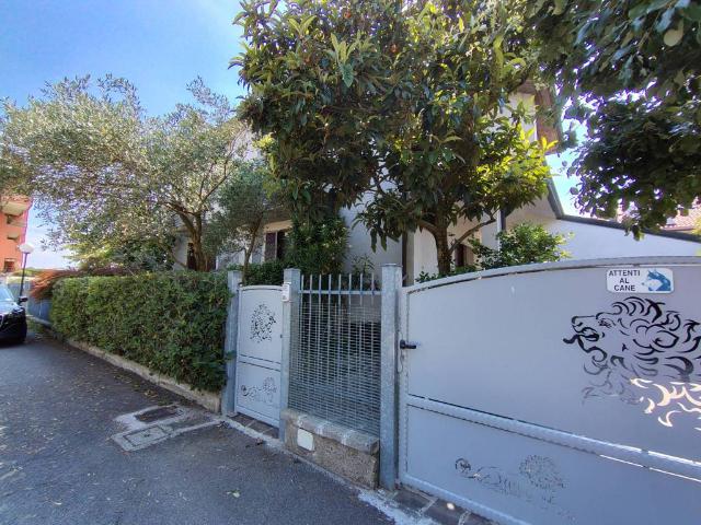 Villa Indipendente in vendita a Mediglia, Lombardia