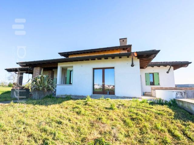 Villa Indipendente in vendita a Medole, Lombardia
