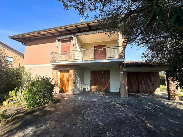 Villa Indipendente in vendita a Unione Comuni Modenesi Area Nord, Medolla