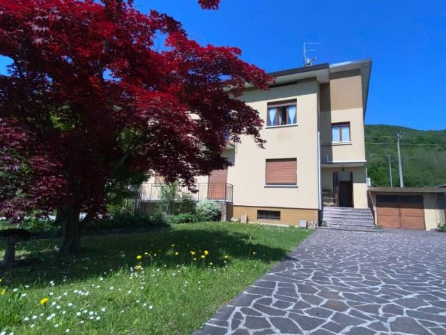 Villa Indipendente in vendita a Meduno, Friuli-Venezia Giulia