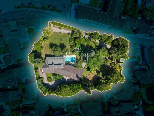Villa Indipendente in vendita a Meina, Novara