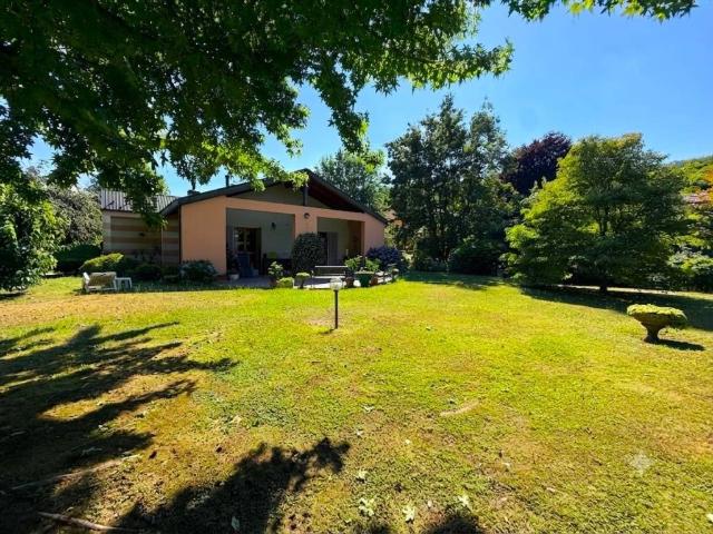 Villa Indipendente in vendita a Fortezza, Meina
