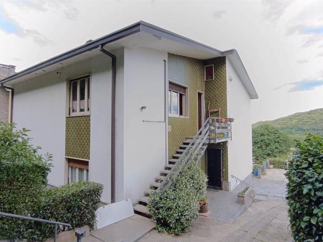 Villa Indipendente in vendita a Fortezza, Meina