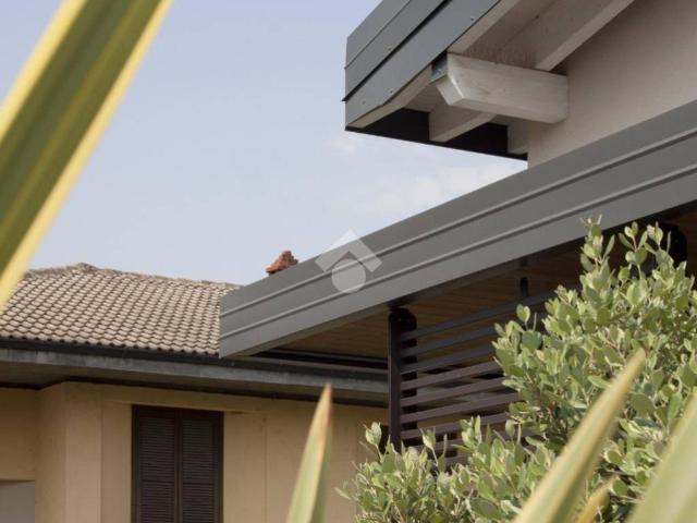 Villa Indipendente in vendita a Melegnano, Milano