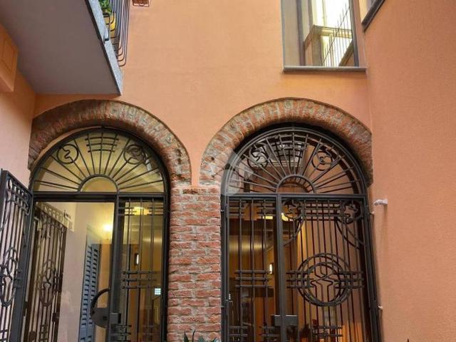Villa Indipendente in vendita a Melegnano, Lombardia