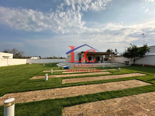 Villa Indipendente in vendita a Puglia, Lecce