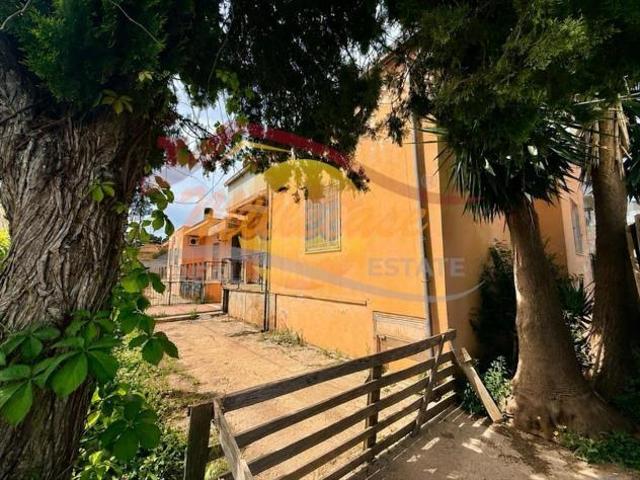 Villa Indipendente in vendita a Melilli, Sicilia
