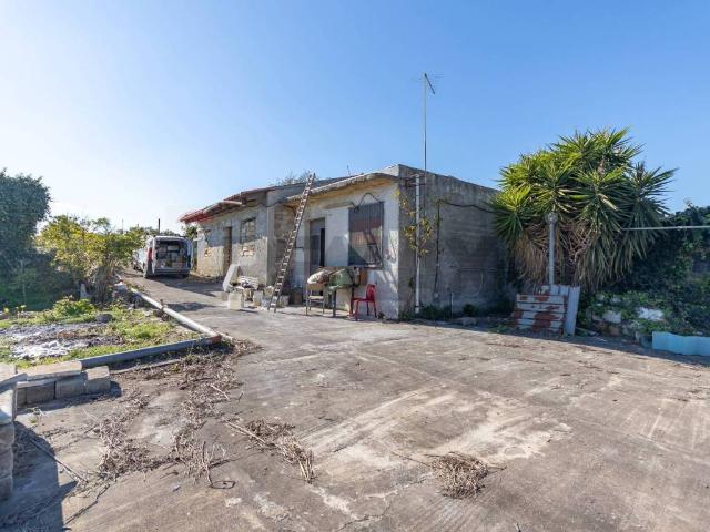 Villa Indipendente in vendita a Melilli, Sicilia
