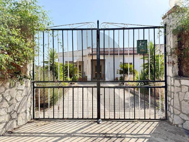 Villa Indipendente in vendita a Melilli, Sicilia