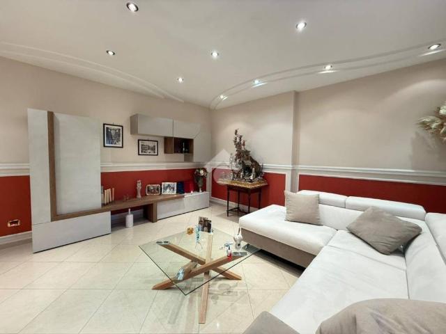 Villa Indipendente in vendita a Rione 219, Melito di Napoli