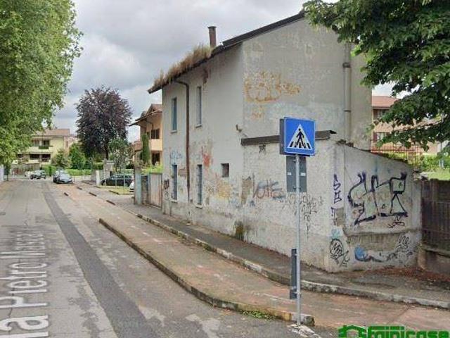 Villa Indipendente in vendita a Melzo, Lombardia