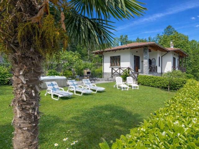 Villa Indipendente in vendita a Croce, Menaggio