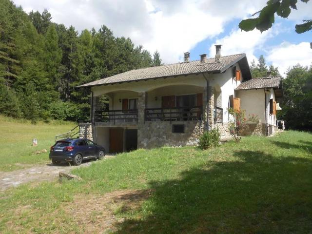 Villa Indipendente in vendita a Menconico, Lombardia