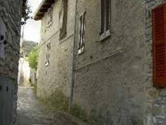 Villa Indipendente in vendita a Menconico, Lombardia