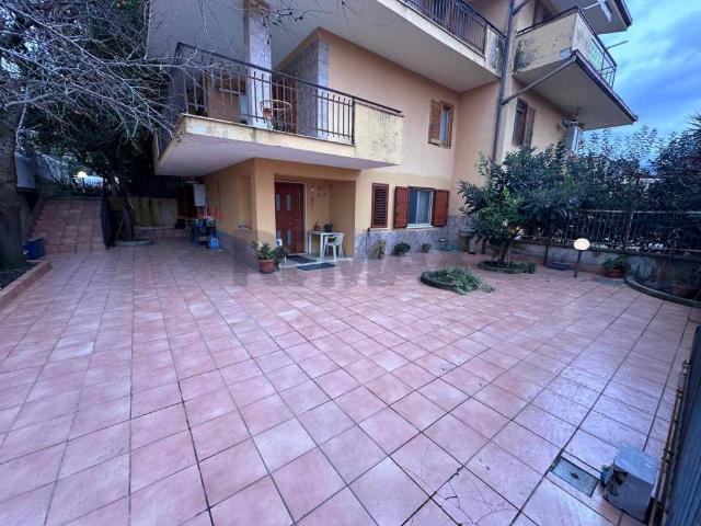 Villa Indipendente in vendita a Calabria, Cosenza