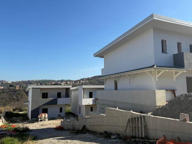 Villa Indipendente in vendita a Calabria, Cosenza