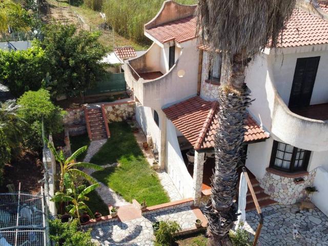 Villa Indipendente in vendita a Menfi, Sicilia