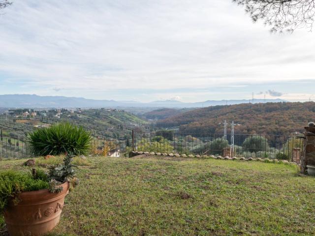 Villa Indipendente in vendita a Quarto del Carnale, Roma Capitale