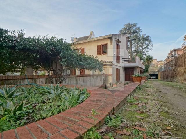Villa Indipendente in vendita a Immaginella, Roma Capitale