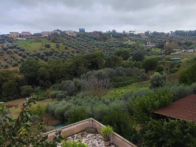 Villa Indipendente in vendita a Roma Capitale, Lazio