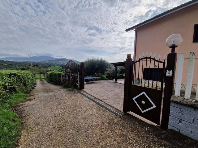 Villa Indipendente in vendita a Immaginella, Roma Capitale
