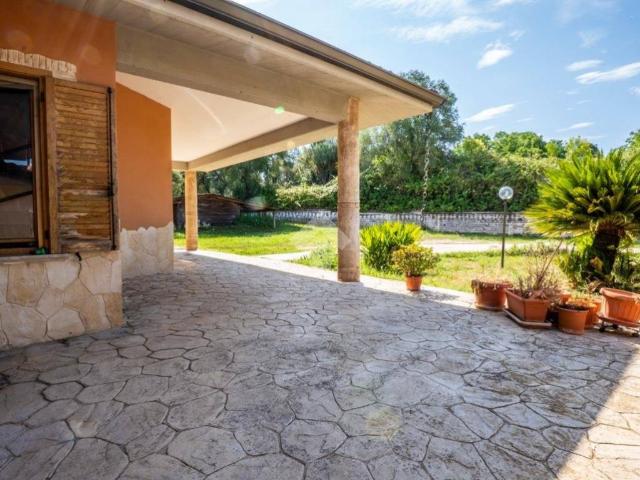 Villa Indipendente in vendita a Immaginella, Roma Capitale