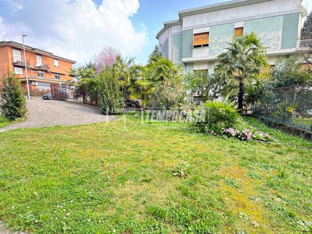 Villa Indipendente in vendita a Sabbioncello, Merate