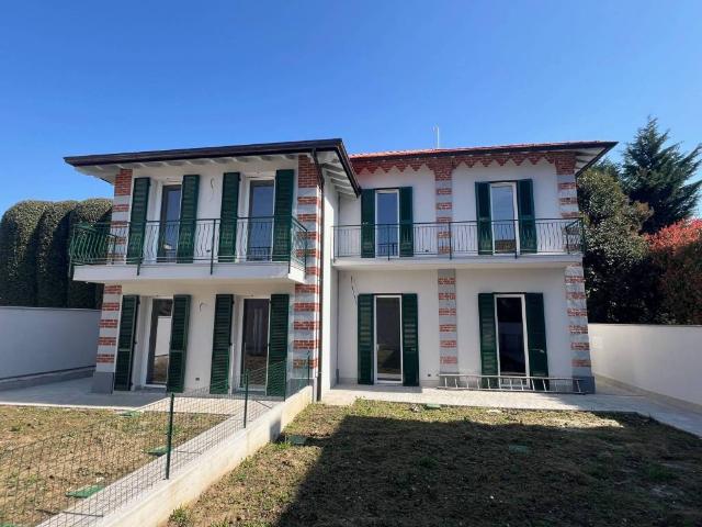 Villa Indipendente in vendita a Pagnano, Merate