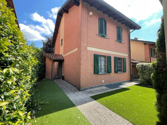 Villa Indipendente in vendita a Pagnano, Merate
