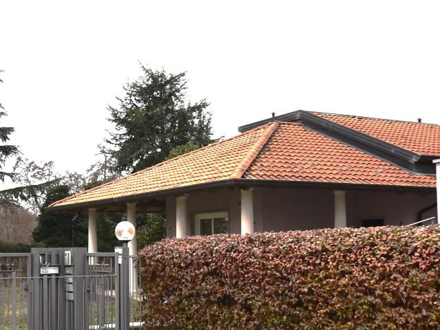 Villa Indipendente in vendita a Merate, Lombardia