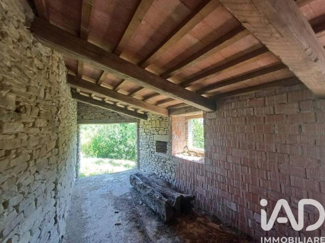 Villa Indipendente in vendita a Mercatello sul Metauro, Pesaro e Urbino