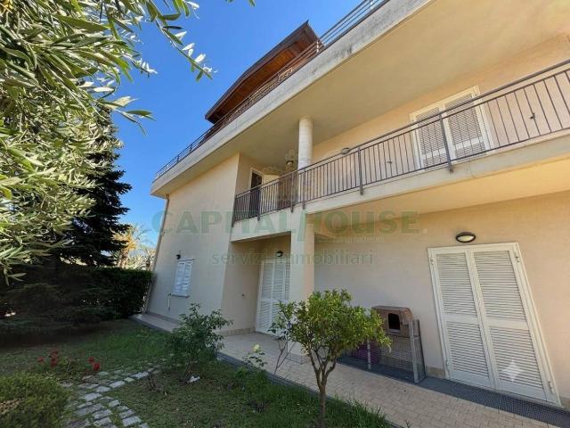 Villa Indipendente in vendita a Sant'Eustachio, Mercato San Severino